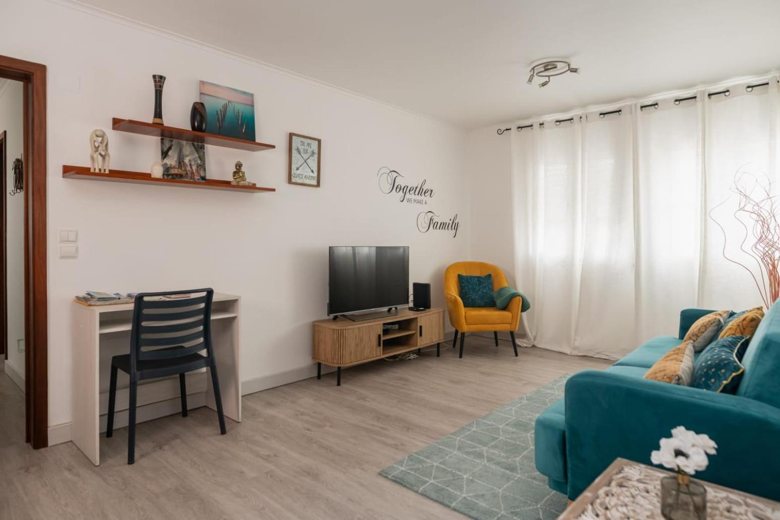 Family Friendly Azorean Apartment Ponta Delgada  Exterior photo